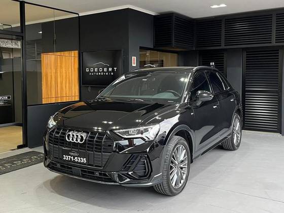 AUDI Q3 2.0 40 TFSI GASOLINA PERFORMANCE BLACK QUATTRO TIPTRONIC